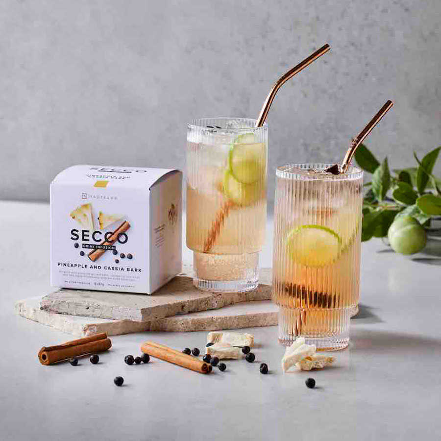 Secco Pineapple Cassia Bark Shot Studio